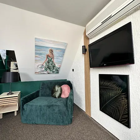 Bed & Breakfast Melaxa 4*