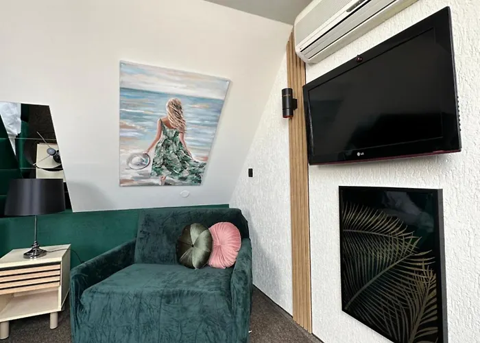 Couette-café Melaxa 4*