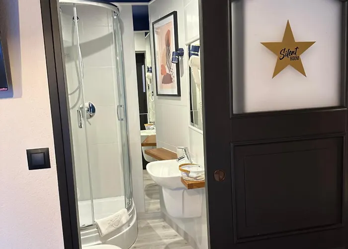 Melaxa לינה וארוחת בוקר וגיירסקה גורקה