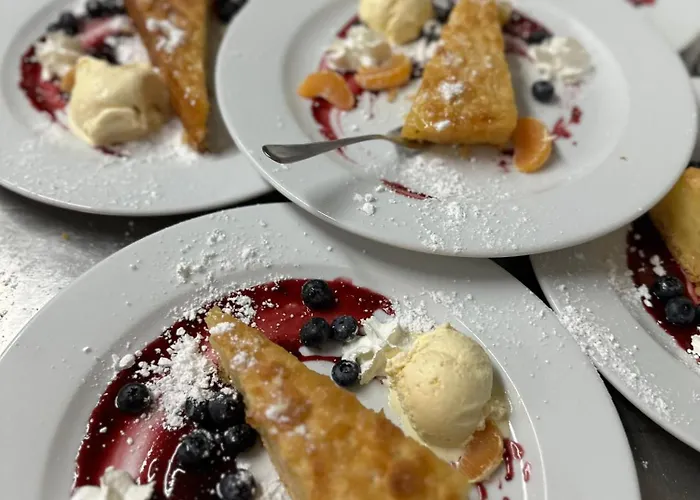 לינה וארוחת בוקר Melaxa